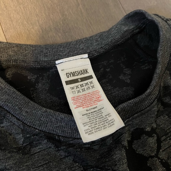 Gymshark adapt camo crop top - Picture 3 of 7